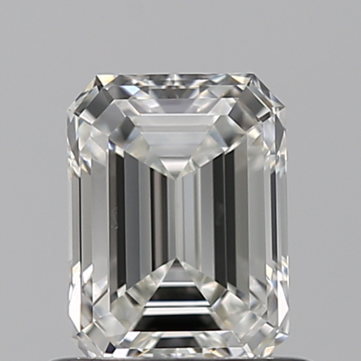 0.80 ct Emerald Cut Diamond : G / VS2