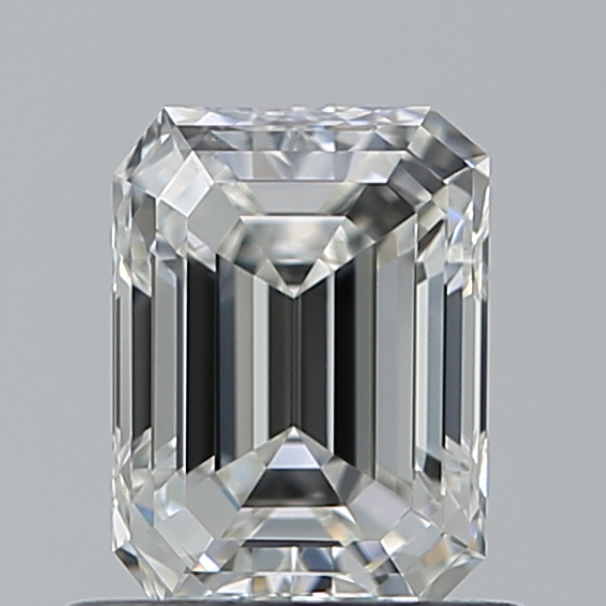 0.80 ct Emerald Cut Diamond : H / VS2