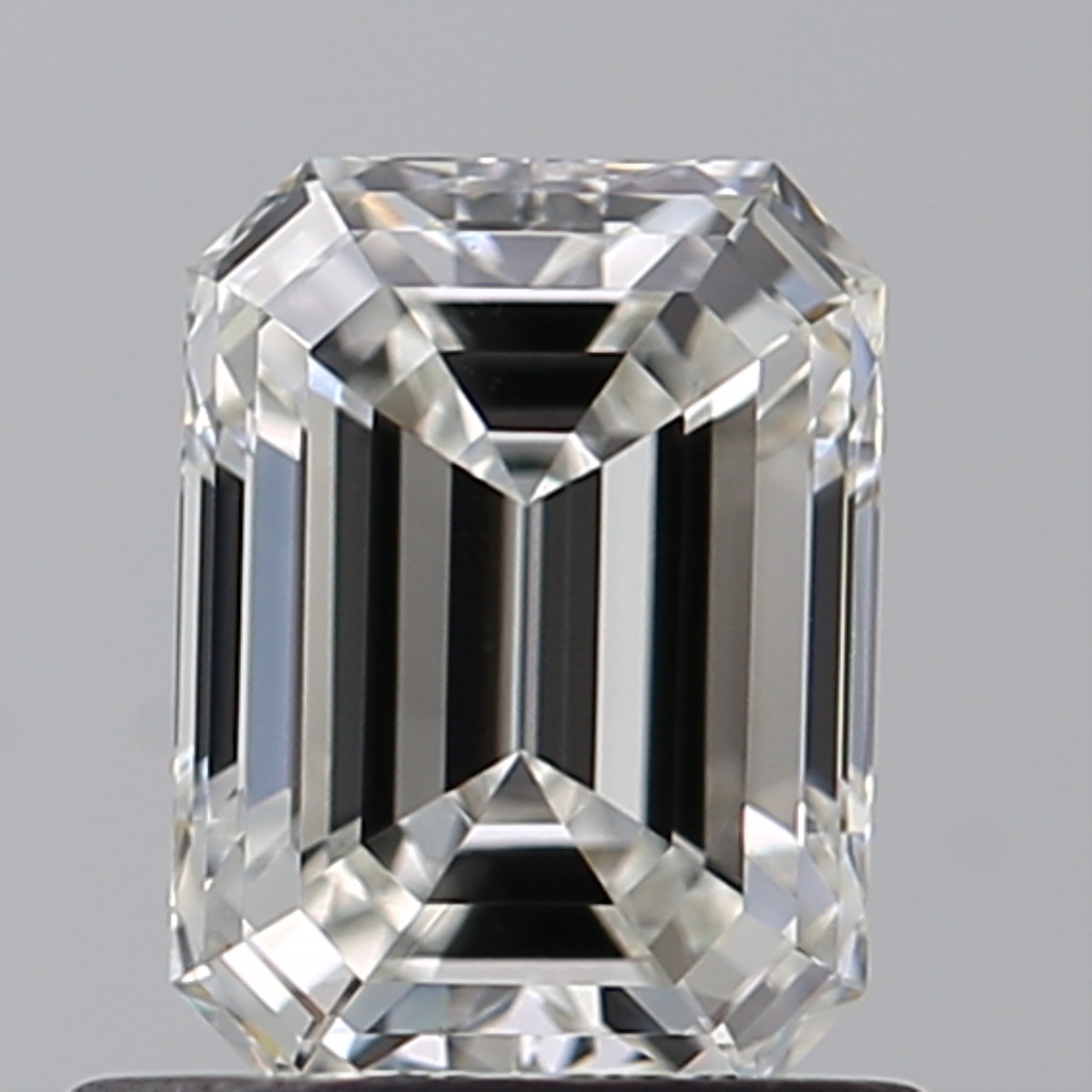 0.80 ct Emerald Cut Diamond : G / VS1