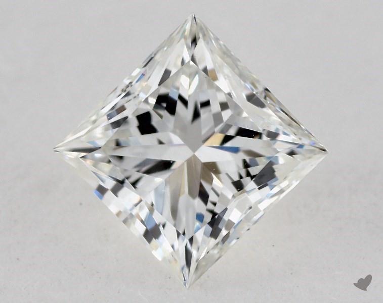 0.70 ct Princess Cut Diamond : F / VS1