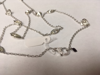 Necklaces Component: Diamond (30) 21.27ct