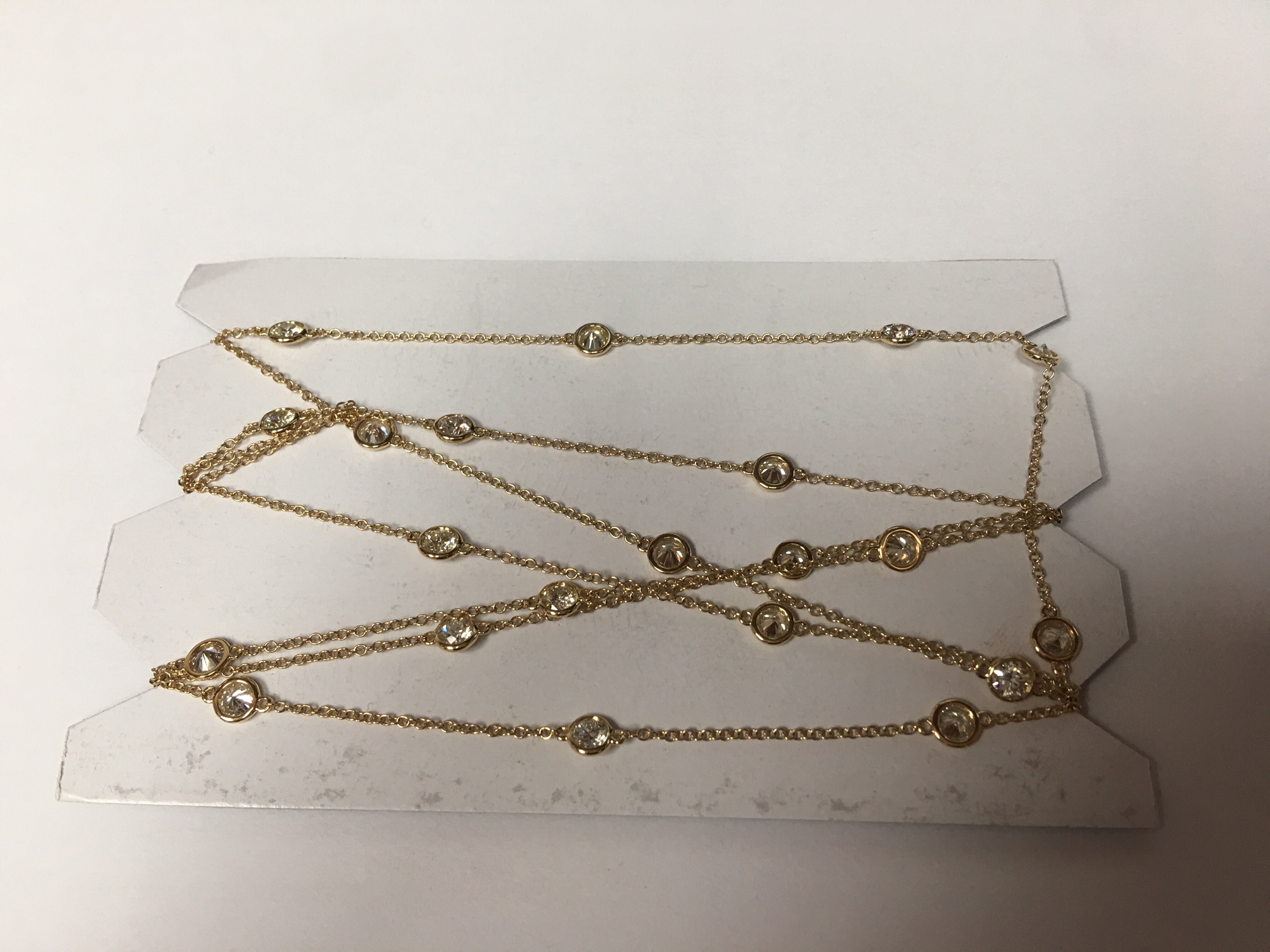 Necklaces Component: Diamond (30) 14.64ct